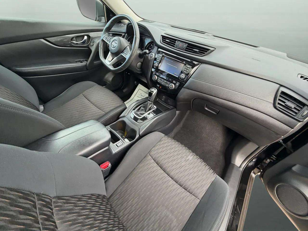 Nissan Rogue AWD SV 2017