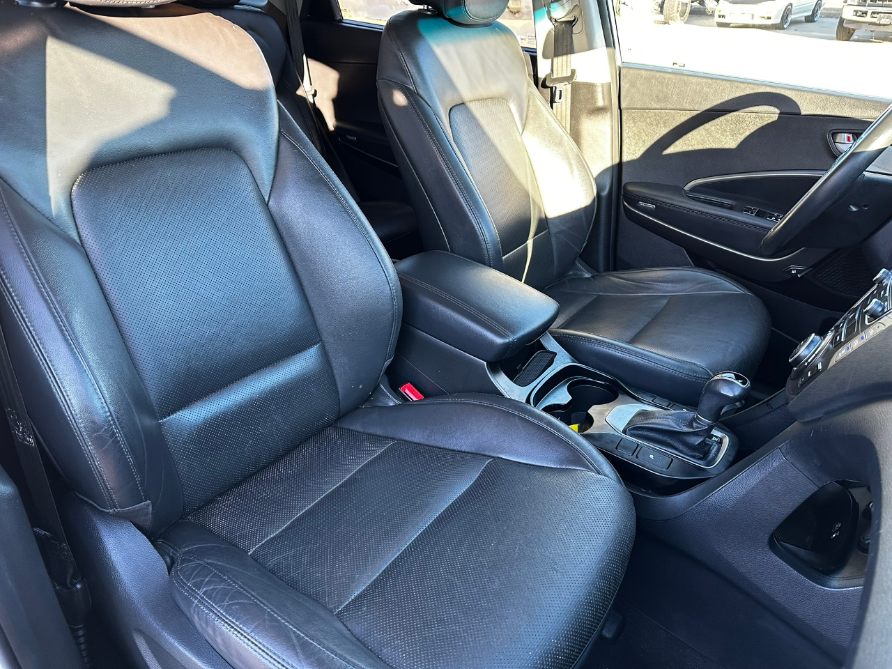 Hyundai Santa Fe Limited 3.3L Auto AWD 2017