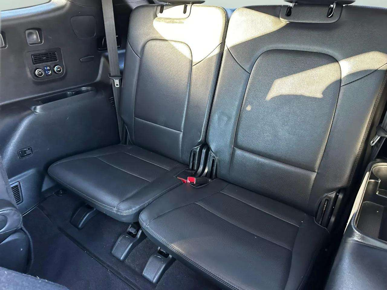 Hyundai Santa Fe Limited 3.3L Auto AWD 2017