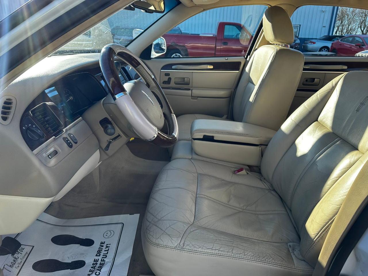 Lincoln Town Car 4dr Sdn Signature Limited 2006