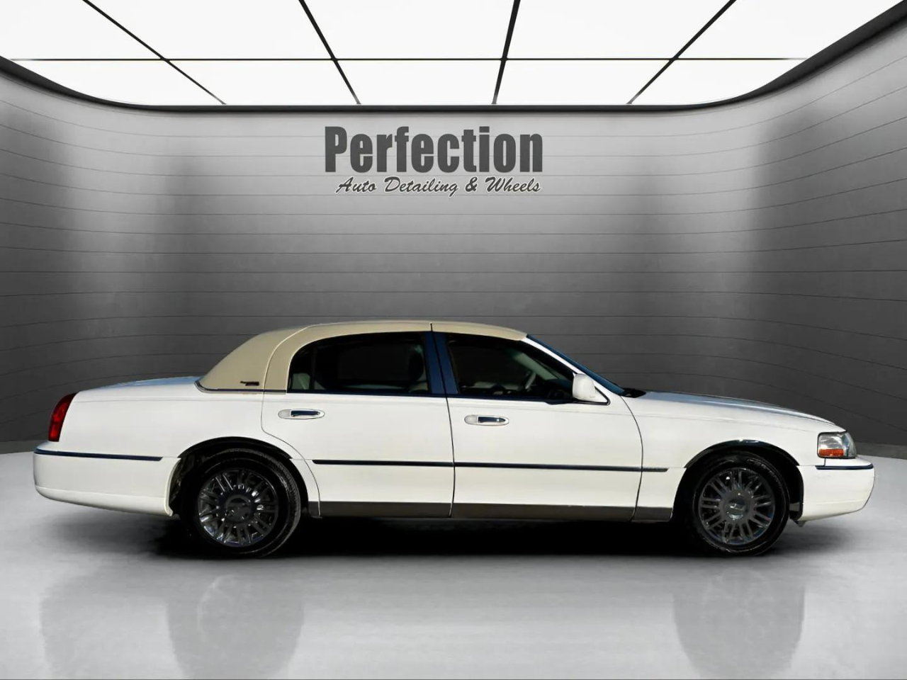 Lincoln Town Car 4dr Sdn Signature Limited 2006