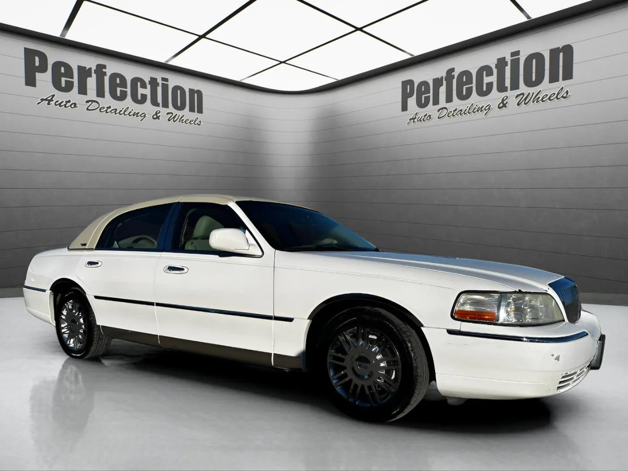 Lincoln Town Car 4dr Sdn Signature Limited 2006