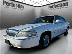 2006 Lincoln Town Car 
