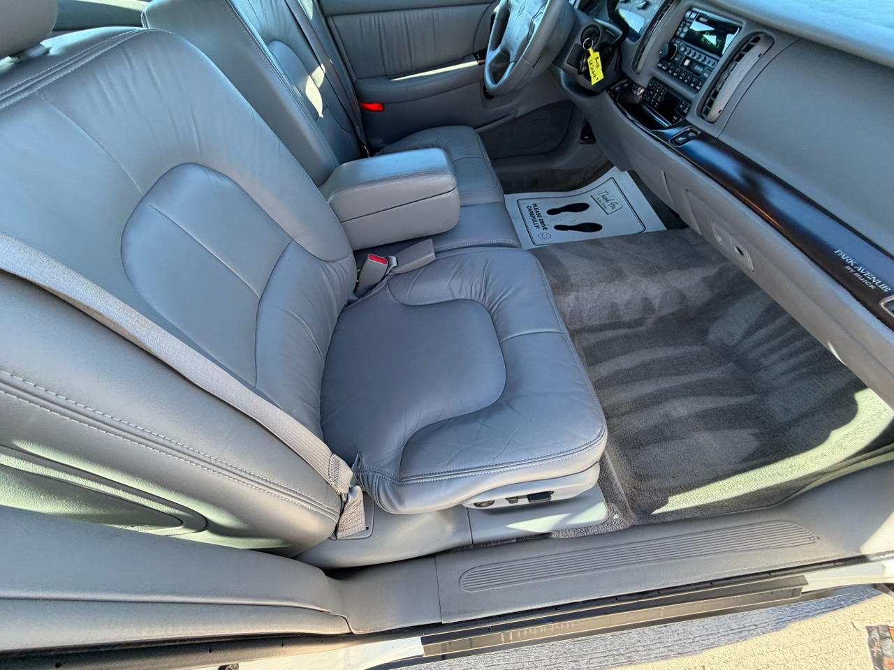 Buick Park Avenue 4dr Sdn 2004