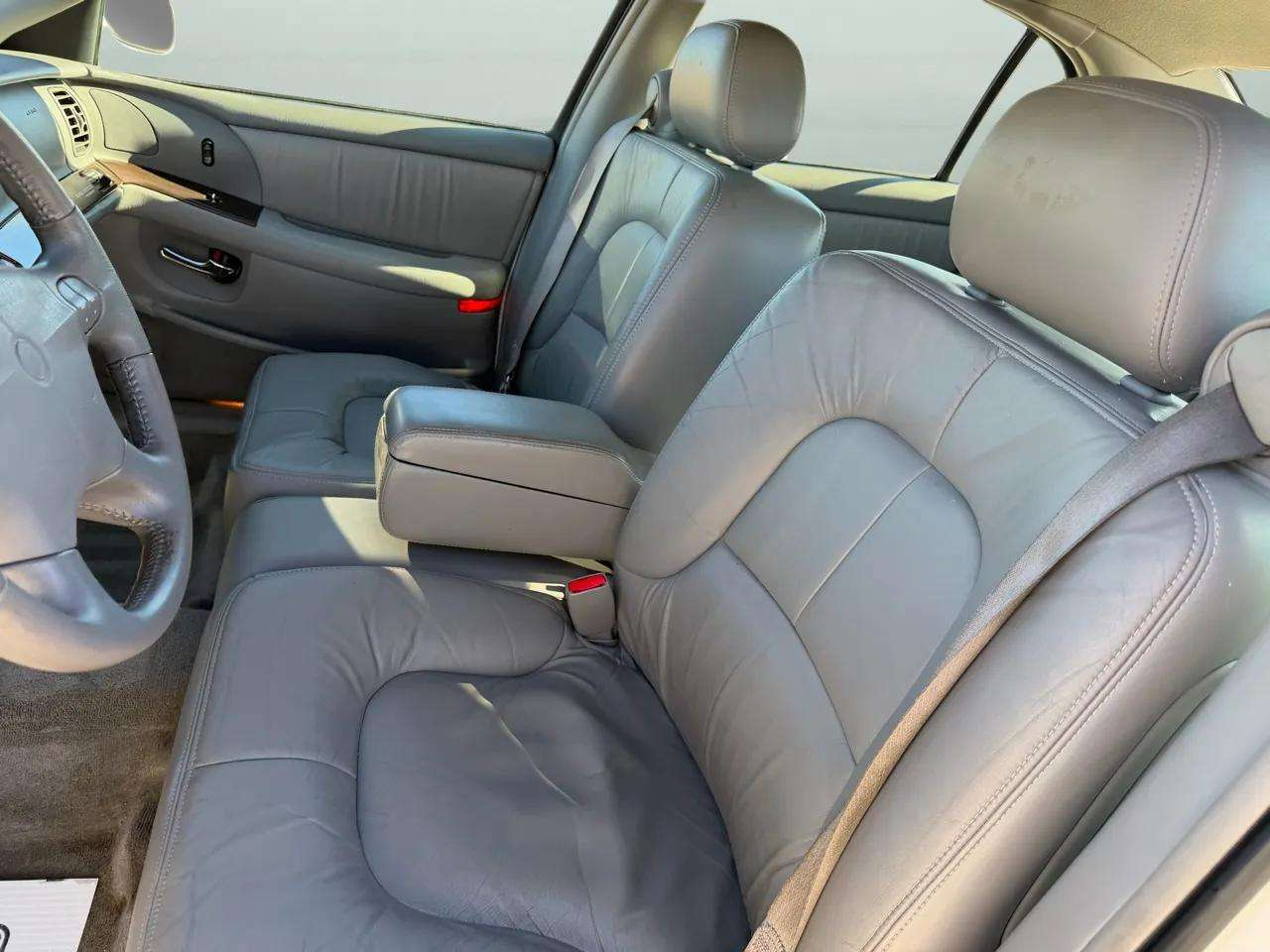 Buick Park Avenue 4dr Sdn 2004