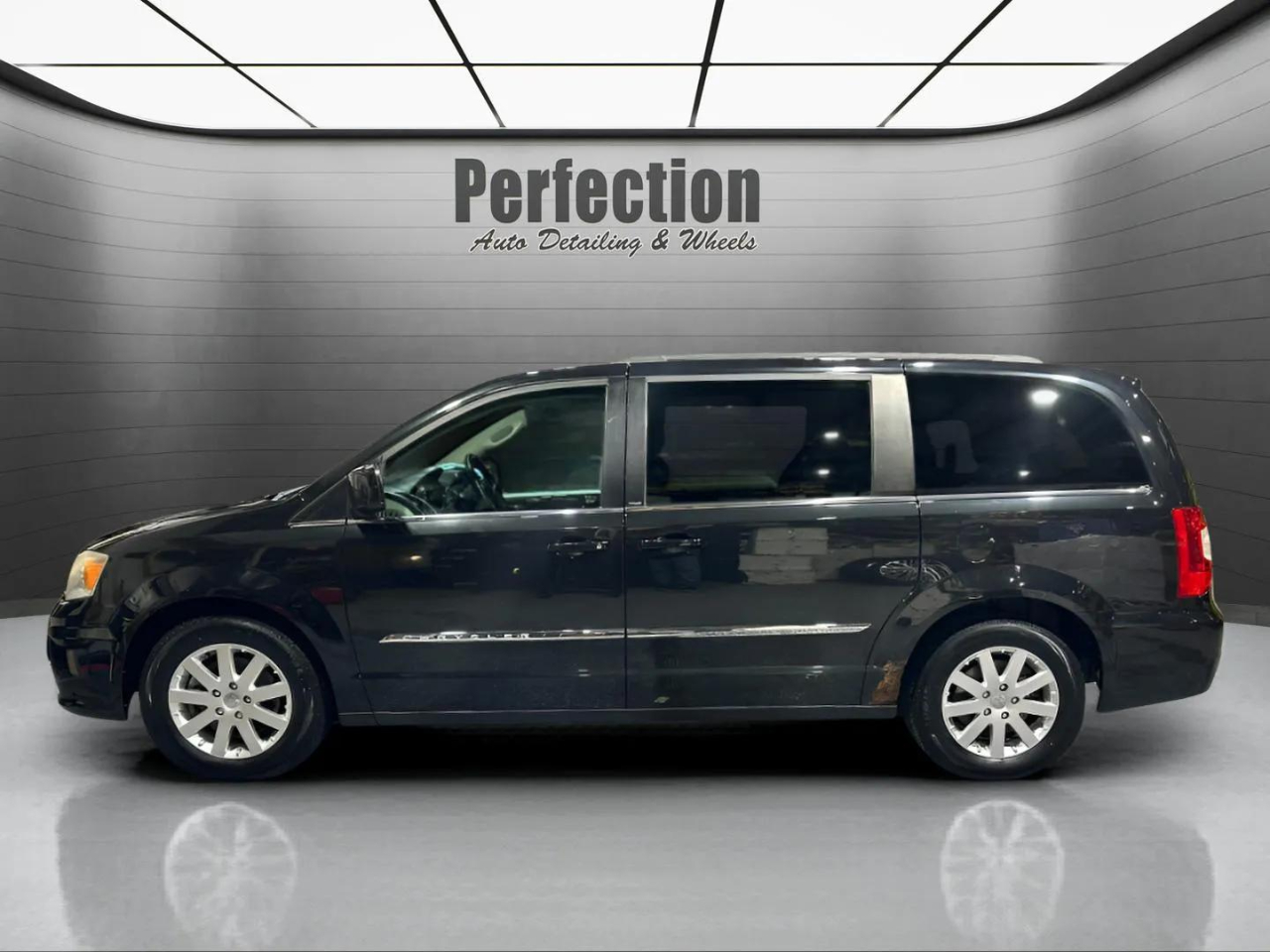 Chrysler Town & Country 4dr Wgn Touring 2013
