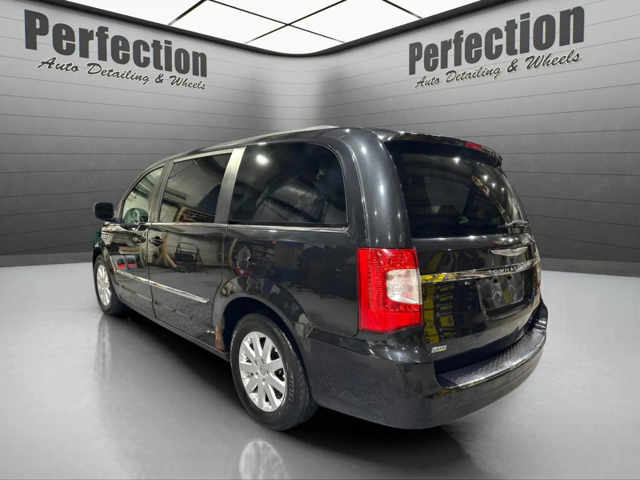 Chrysler Town & Country 4dr Wgn Touring 2013