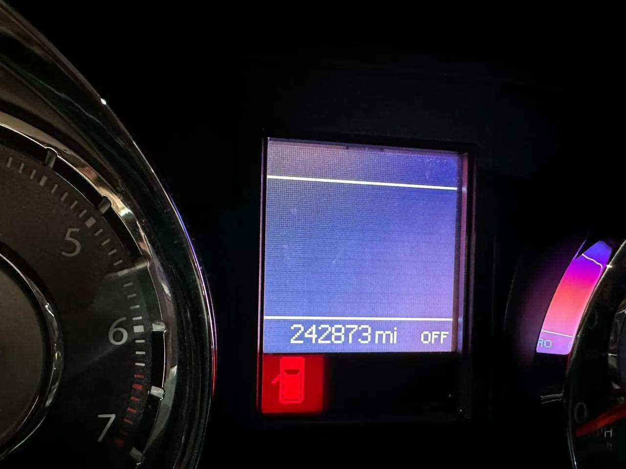 Chrysler Town & Country 4dr Wgn Touring 2013