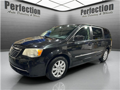 2013 Chrysler Town & Country 