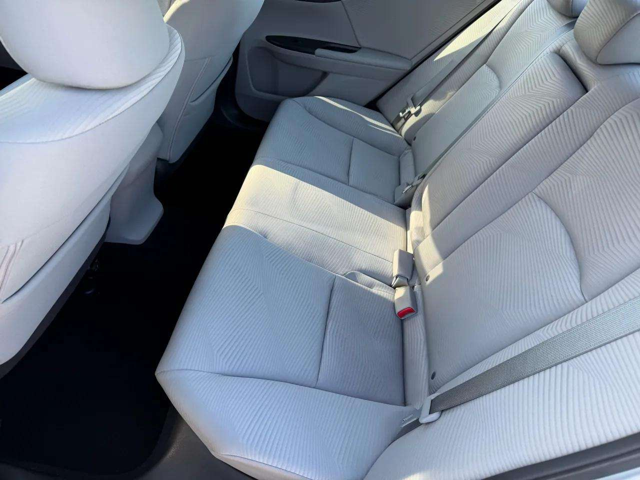 Honda Accord Sedan 4dr I4 CVT LX 2015