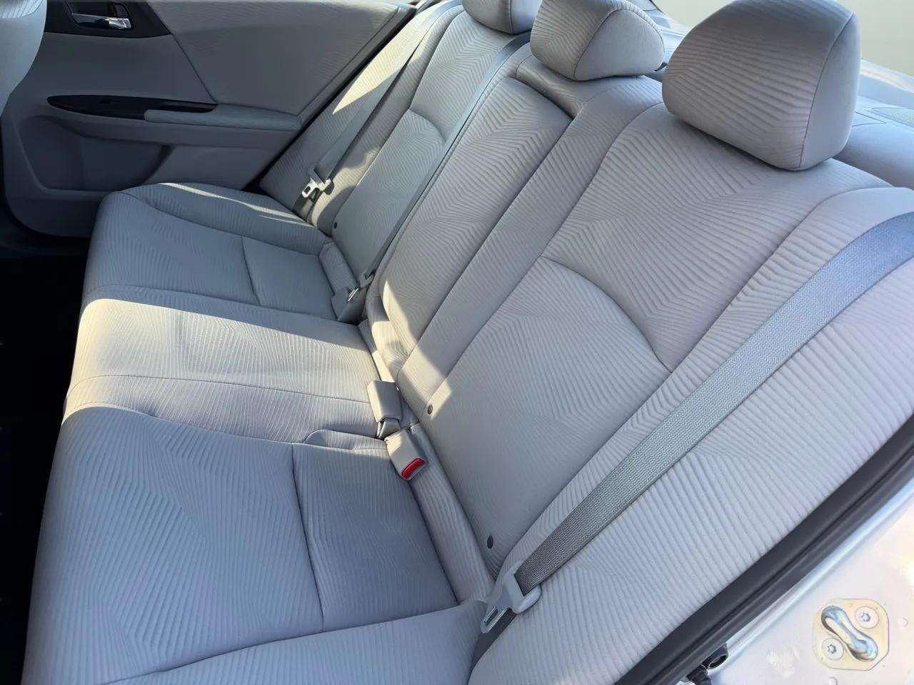 Honda Accord Sedan 4dr I4 CVT LX 2015