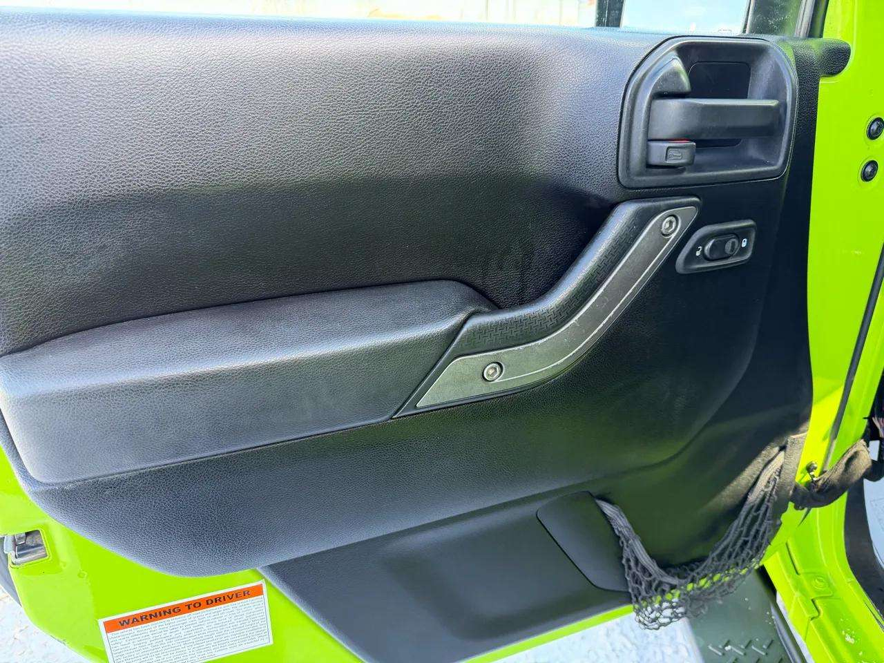 Jeep Wrangler Unlimited 4WD 4dr Sport 2012