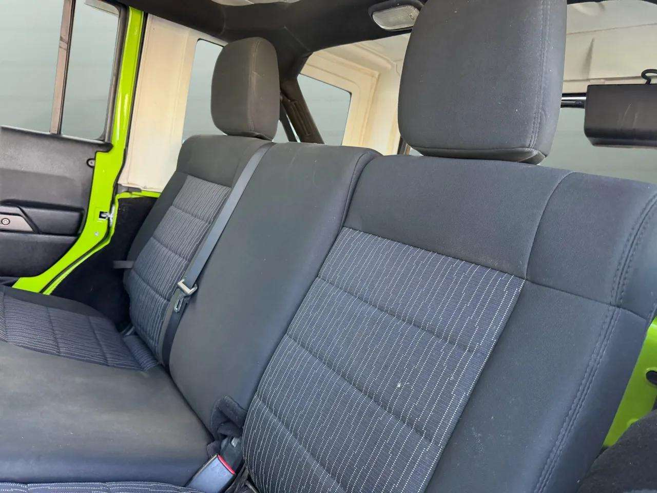 Jeep Wrangler Unlimited 4WD 4dr Sport 2012