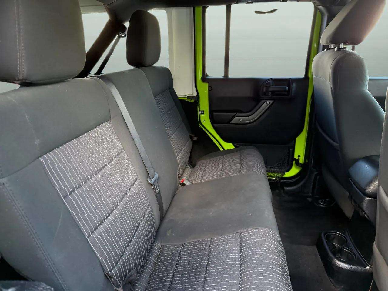 Jeep Wrangler Unlimited 4WD 4dr Sport 2012