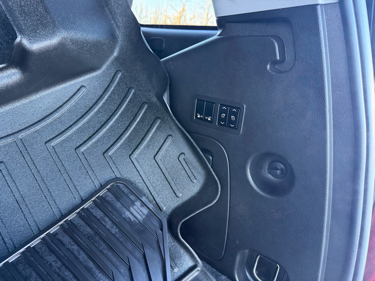 Chevrolet Tahoe 4WD 4dr LT 2015