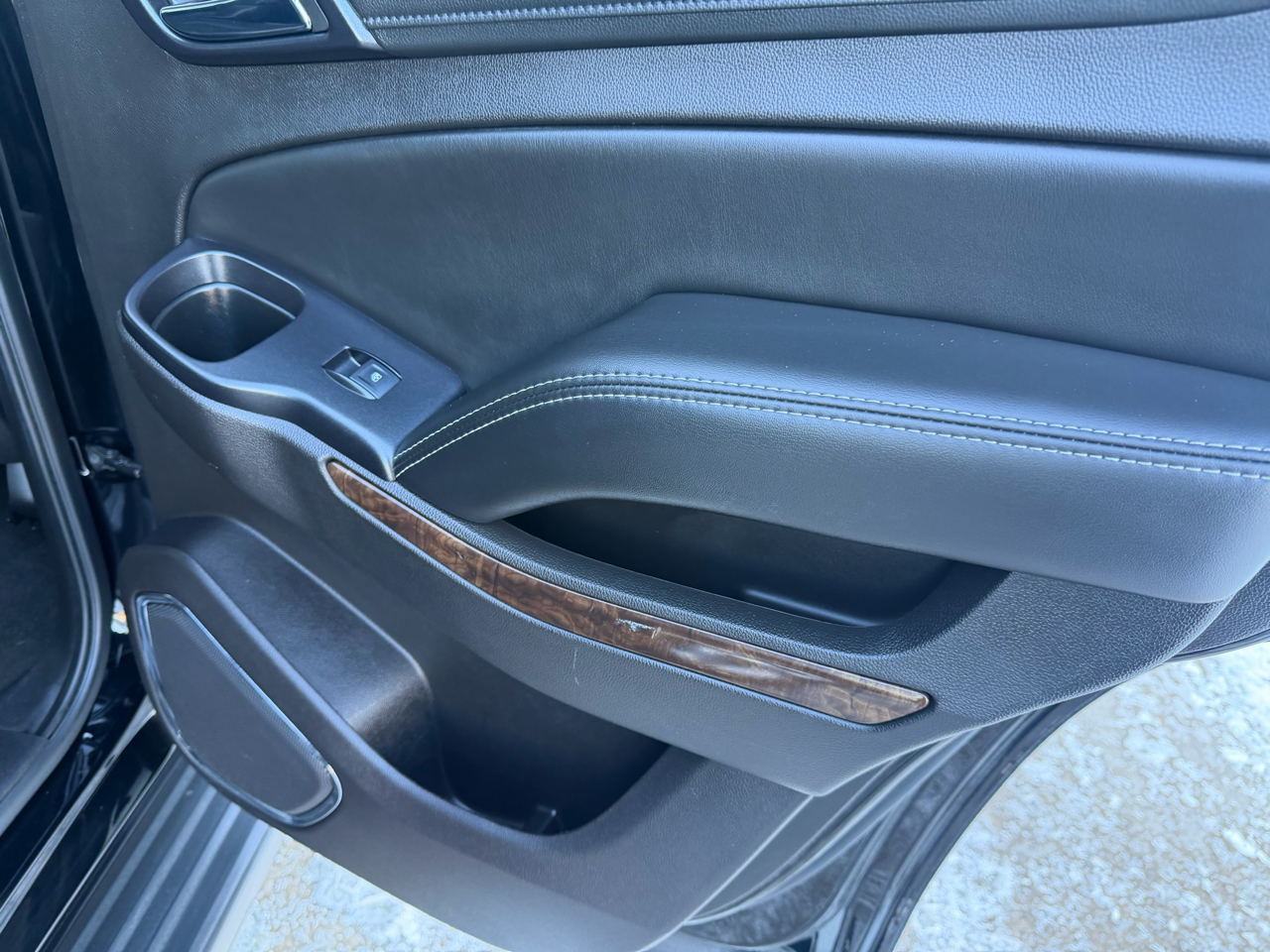 Chevrolet Tahoe 4WD 4dr LT 2015