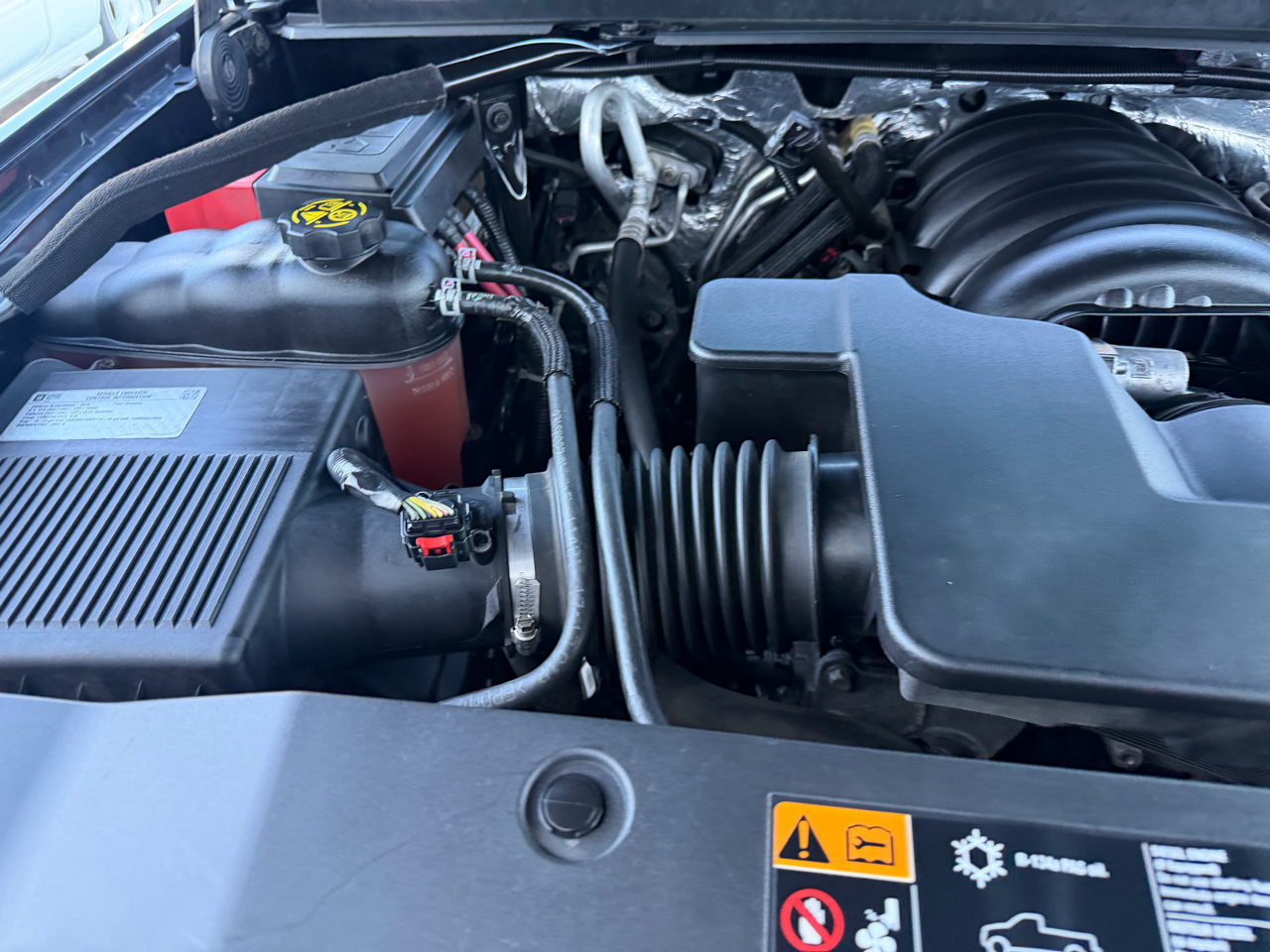 Chevrolet Tahoe 4WD 4dr LT 2015