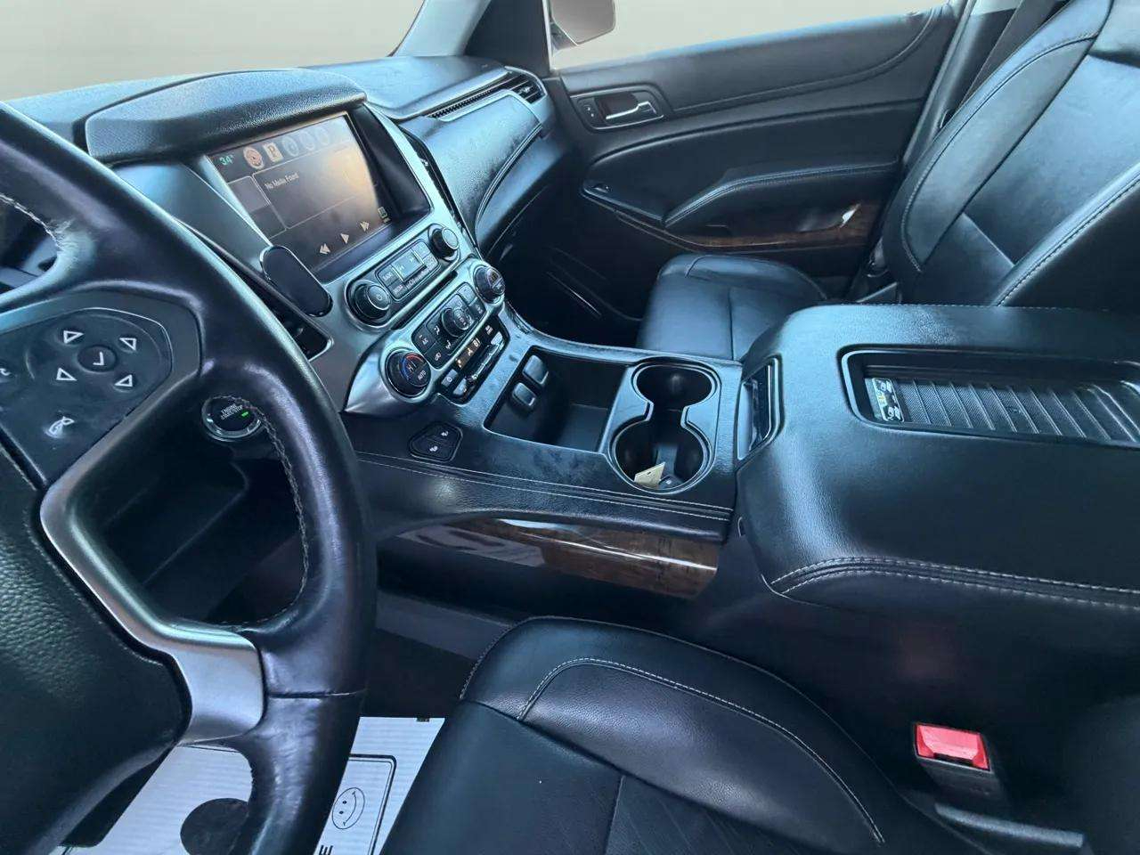 Chevrolet Tahoe 4WD 4dr LT 2015