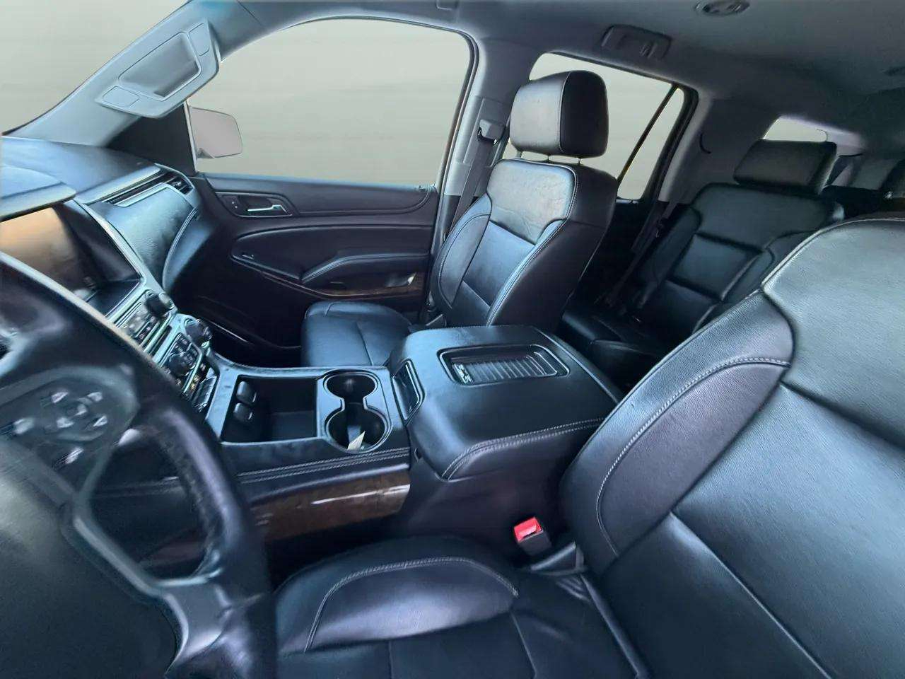 Chevrolet Tahoe 4WD 4dr LT 2015