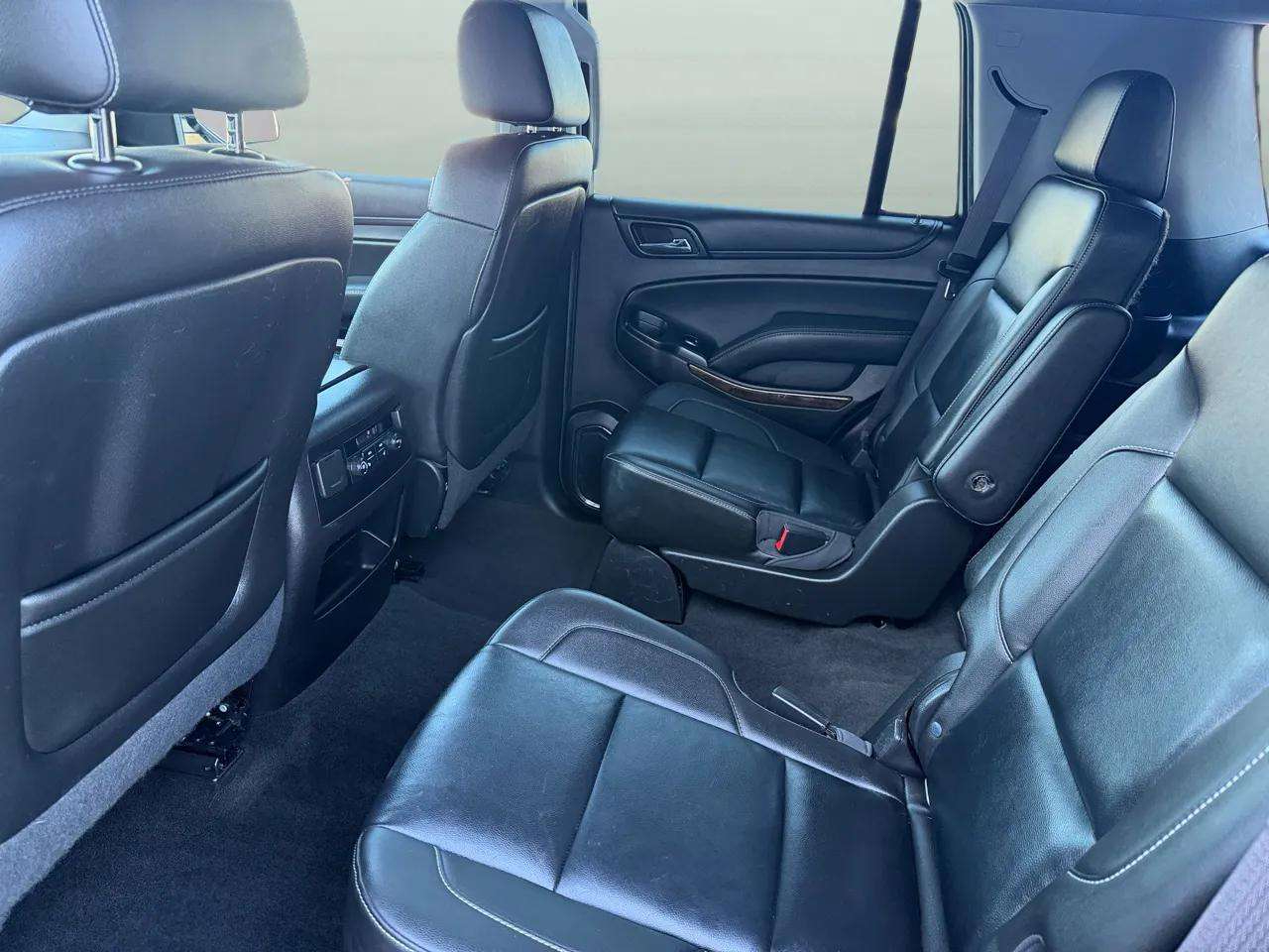 Chevrolet Tahoe 4WD 4dr LT 2015