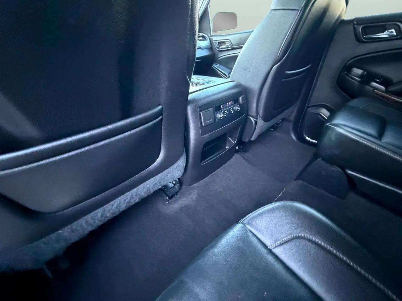 Chevrolet Tahoe 4WD 4dr LT 2015