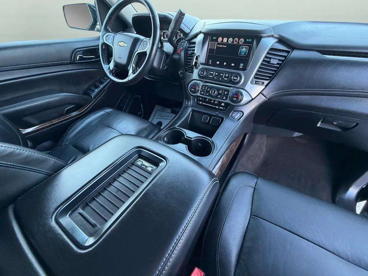 Chevrolet Tahoe 4WD 4dr LT 2015