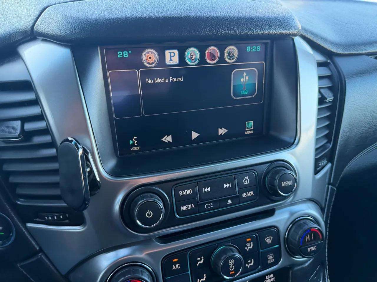 Chevrolet Tahoe 4WD 4dr LT 2015