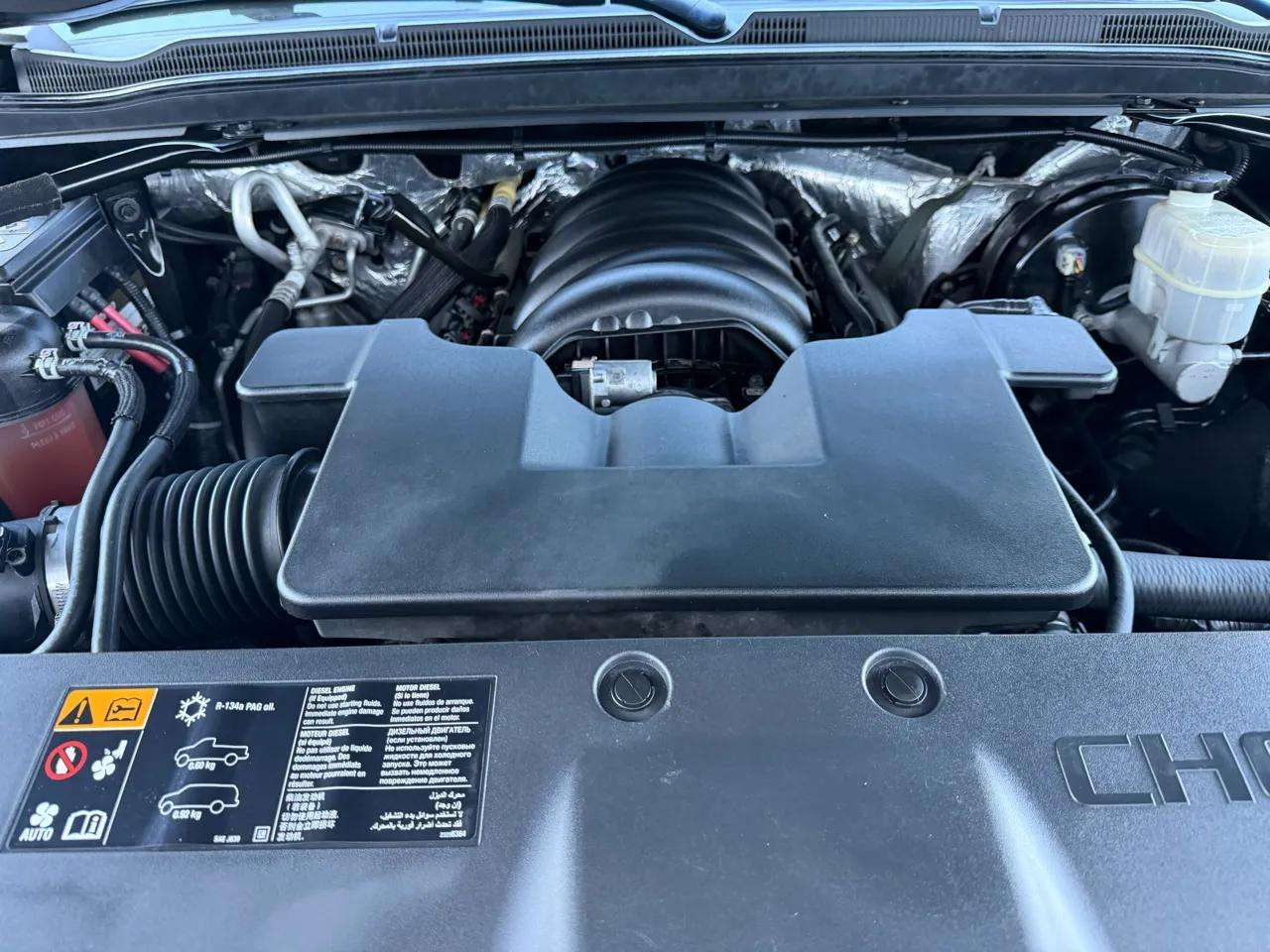 Chevrolet Tahoe 4WD 4dr LT 2015