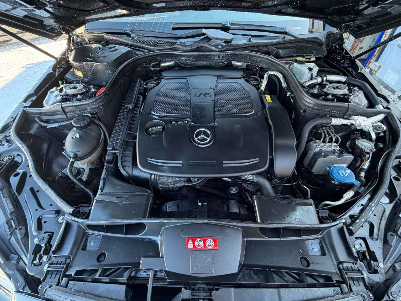 Mercedes-Benz E-Class 4dr Sdn E 350 Sport 4MATIC 2014