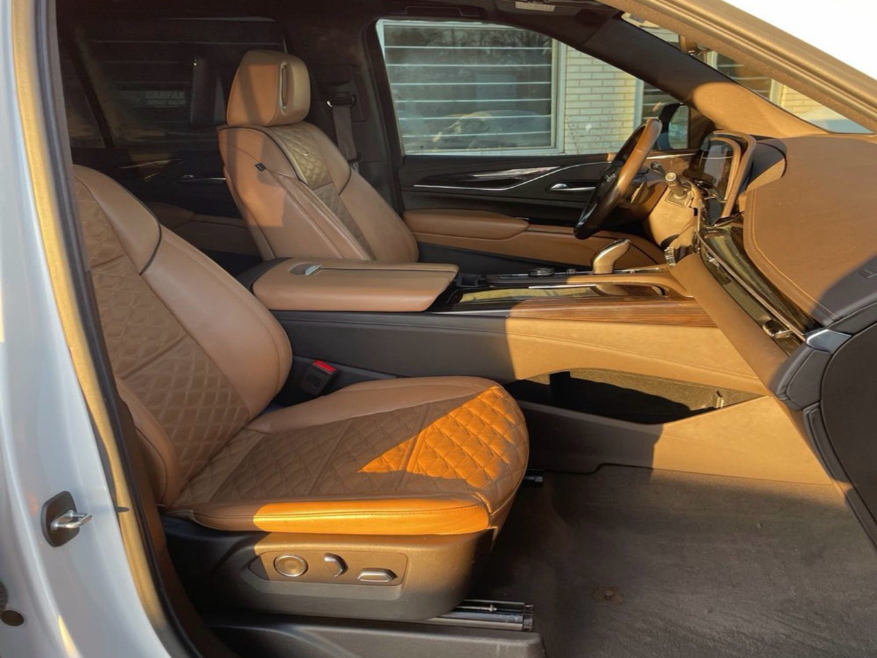 Cadillac Escalade 4WD 4dr Premium Luxury 2021