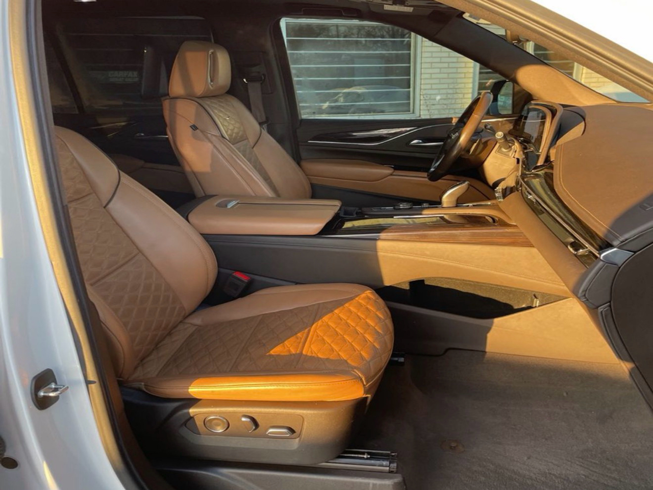 Cadillac Escalade 4WD 4dr Premium Luxury 2021