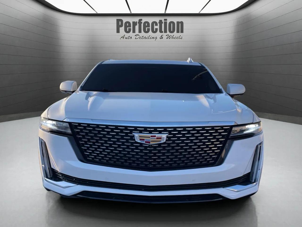 Cadillac Escalade 4WD 4dr Premium Luxury 2021