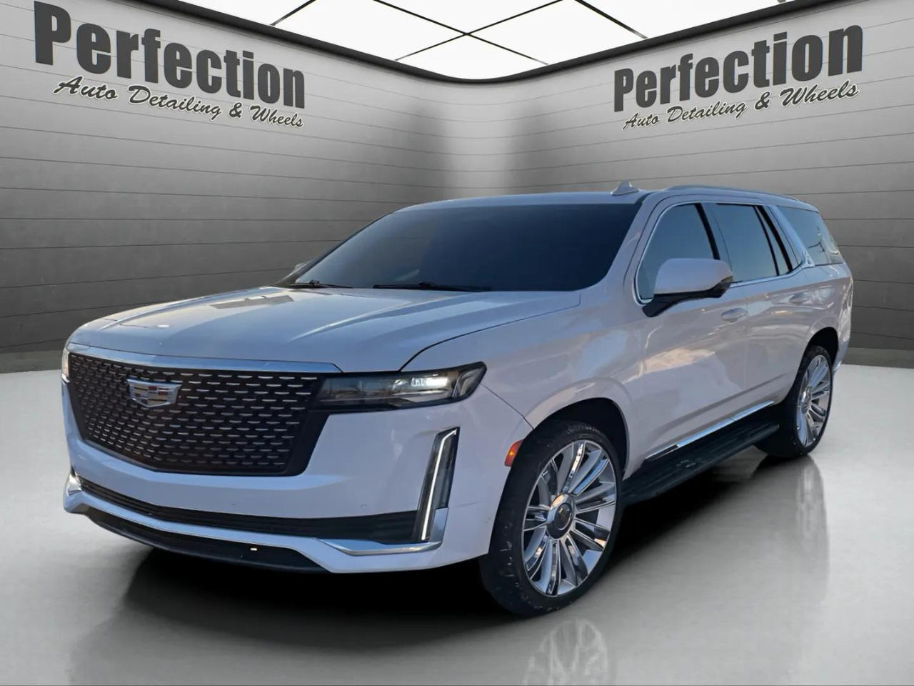 Cadillac Escalade 4WD 4dr Premium Luxury 2021