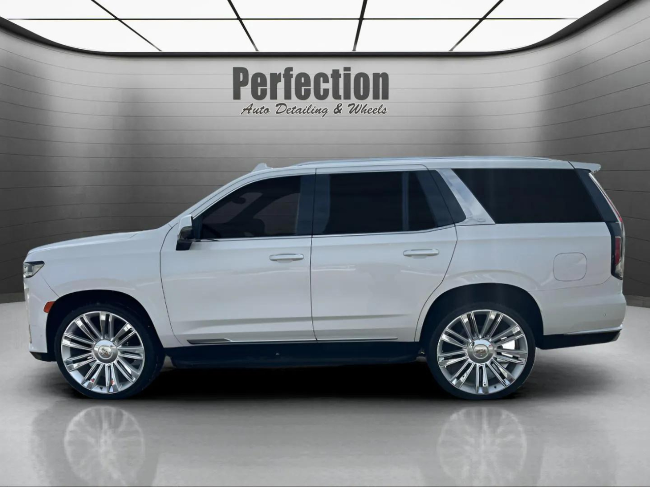 Cadillac Escalade 4WD 4dr Premium Luxury 2021