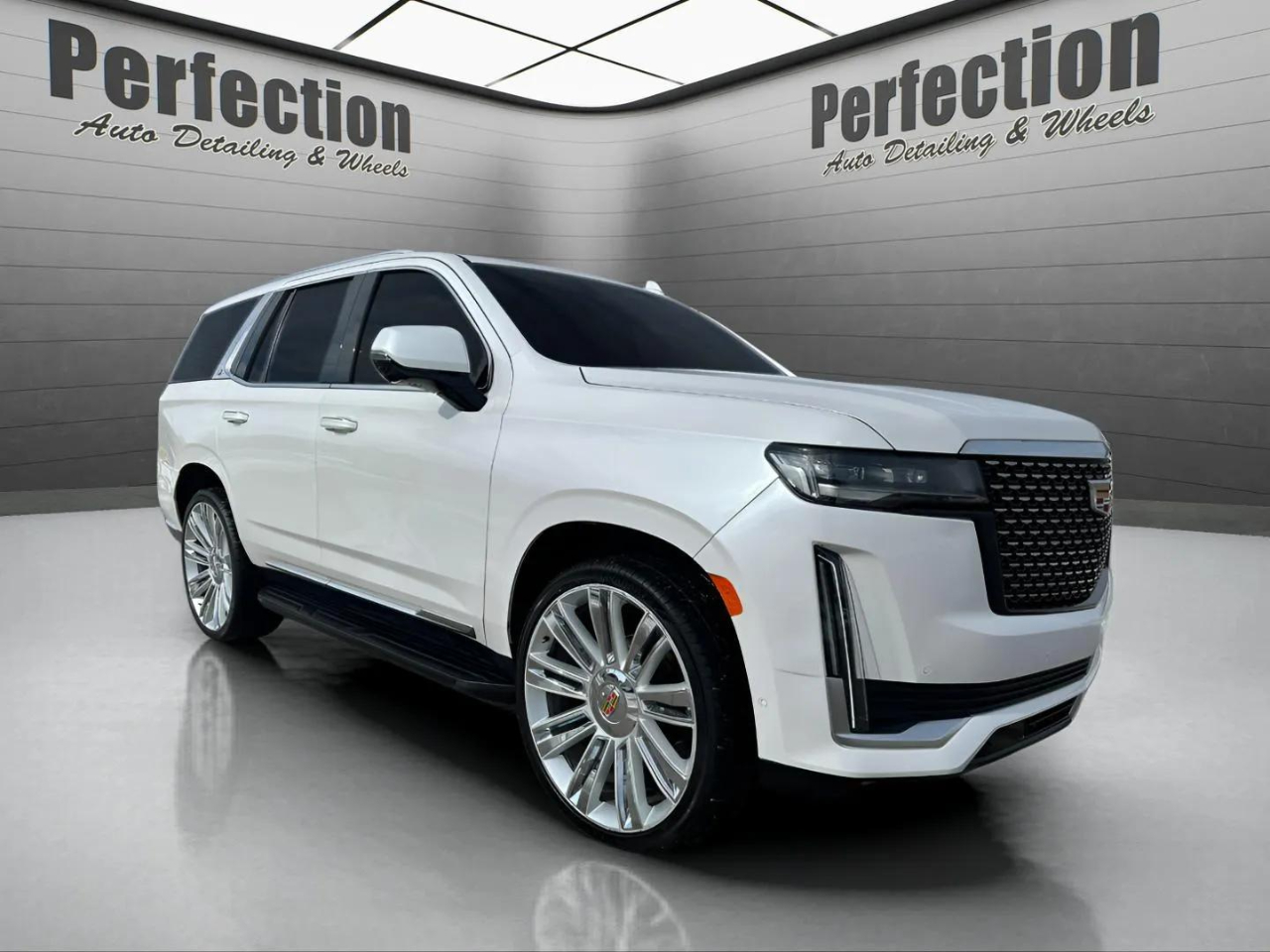 Cadillac Escalade 4WD 4dr Premium Luxury 2021