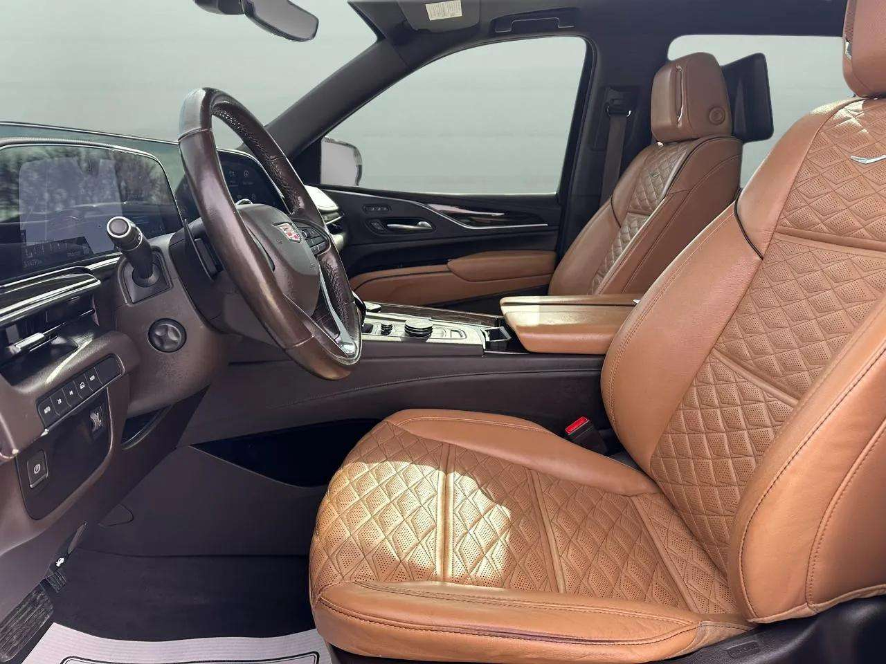 Cadillac Escalade 4WD 4dr Premium Luxury 2021