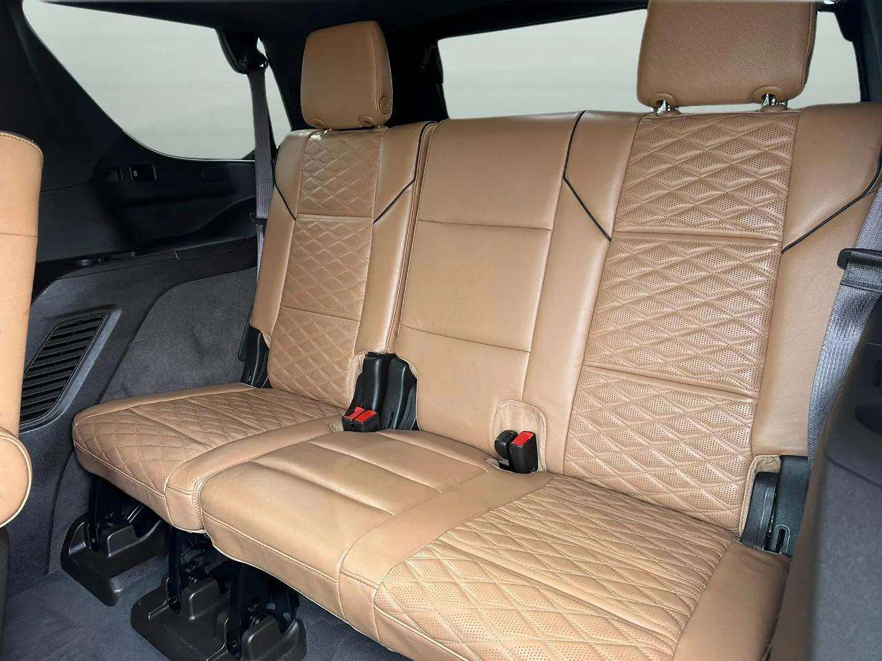 Cadillac Escalade 4WD 4dr Premium Luxury 2021