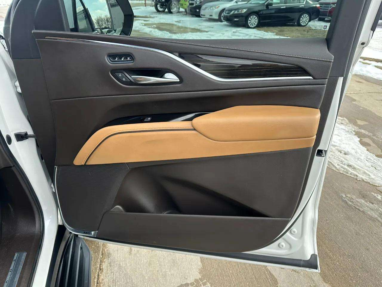 Cadillac Escalade 4WD 4dr Premium Luxury 2021