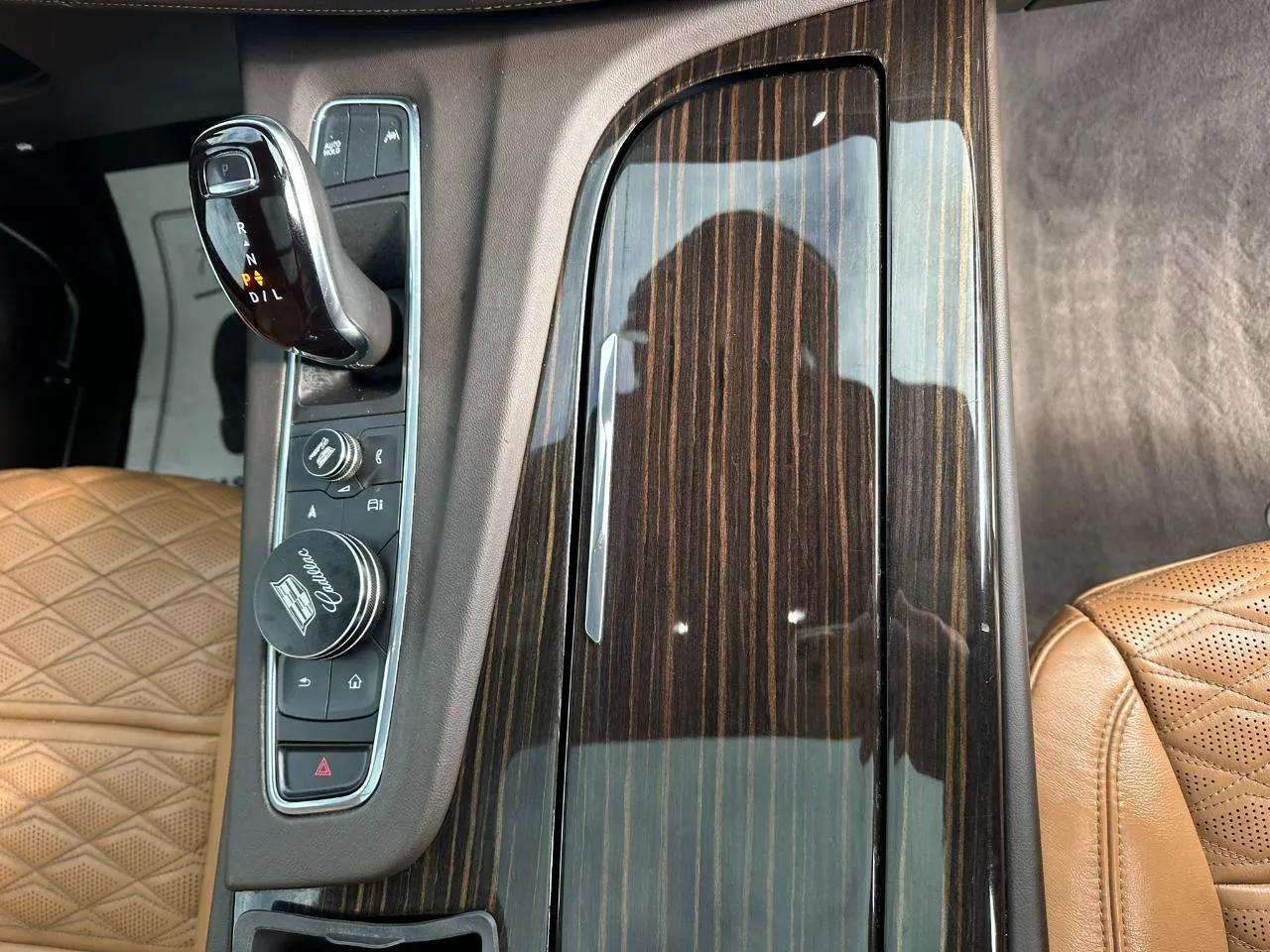 Cadillac Escalade 4WD 4dr Premium Luxury 2021