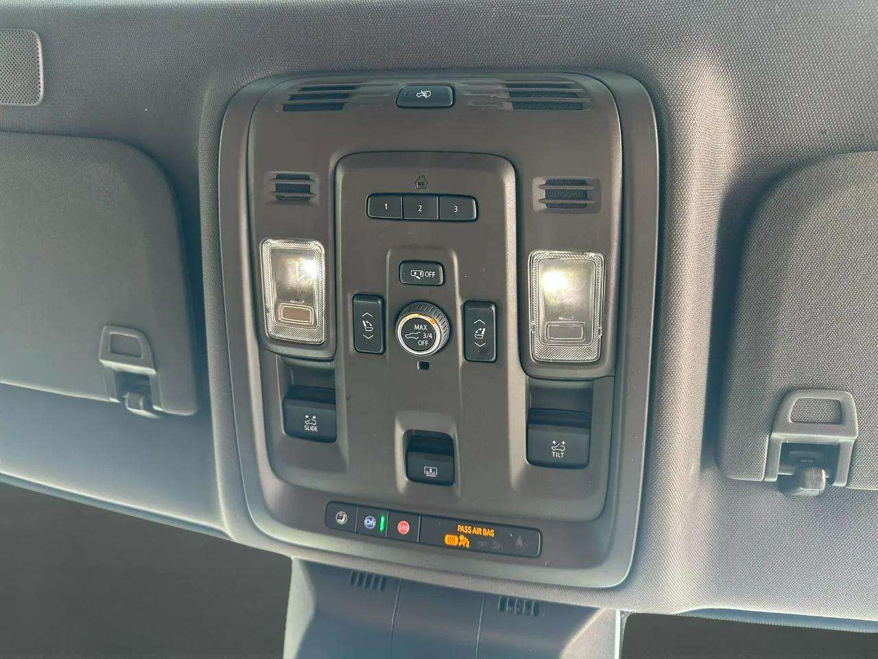 Cadillac Escalade 4WD 4dr Premium Luxury 2021