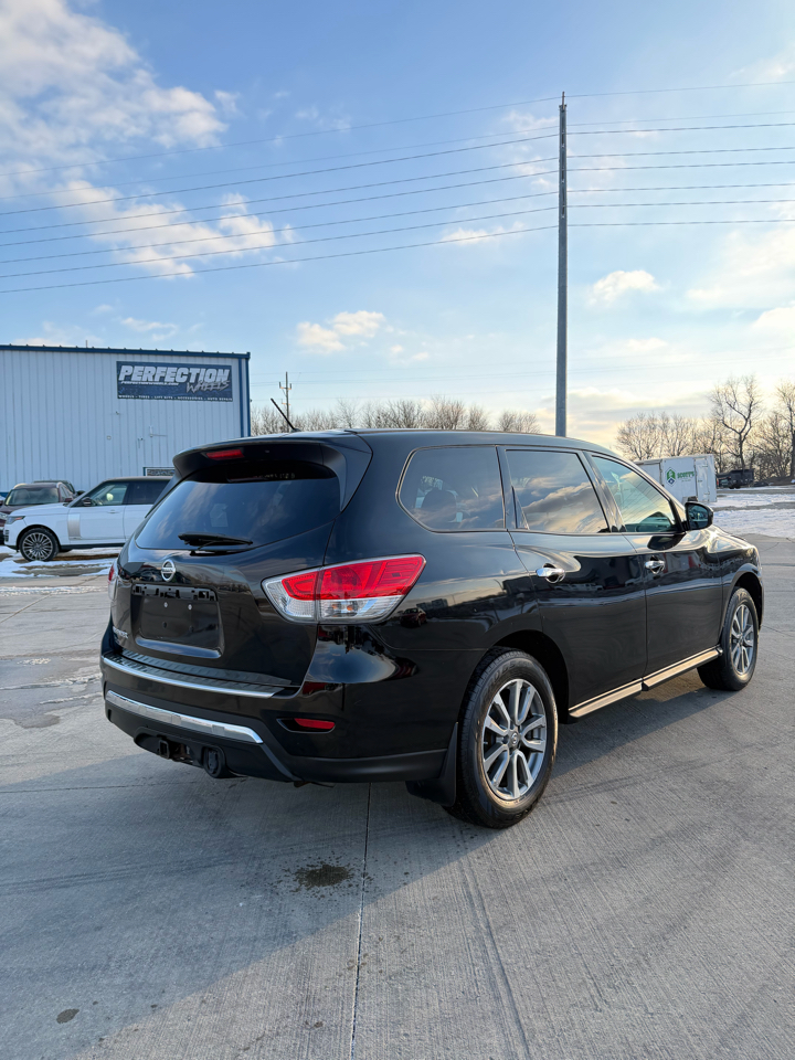 Nissan Pathfinder 2WD 4dr S 2013