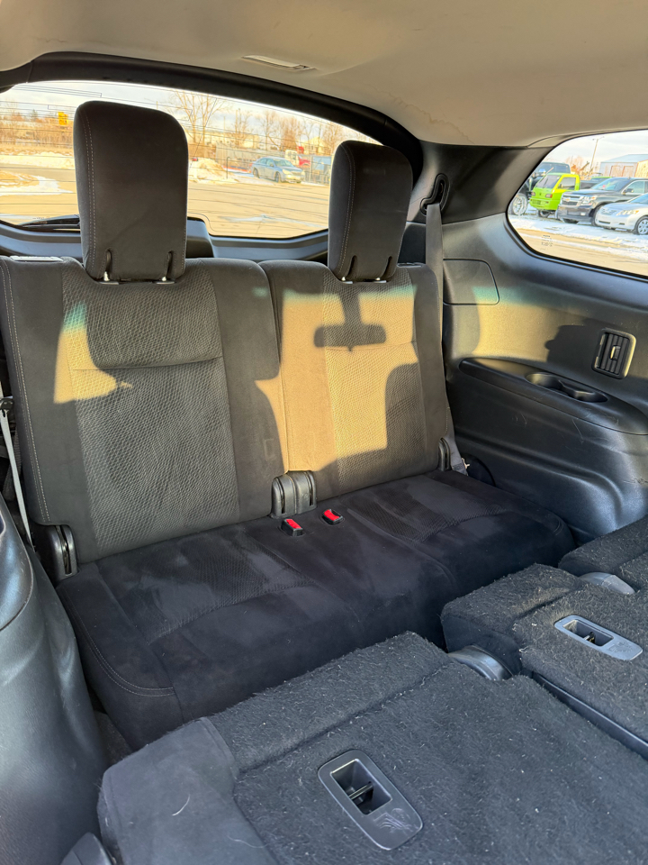 Nissan Pathfinder 2WD 4dr S 2013