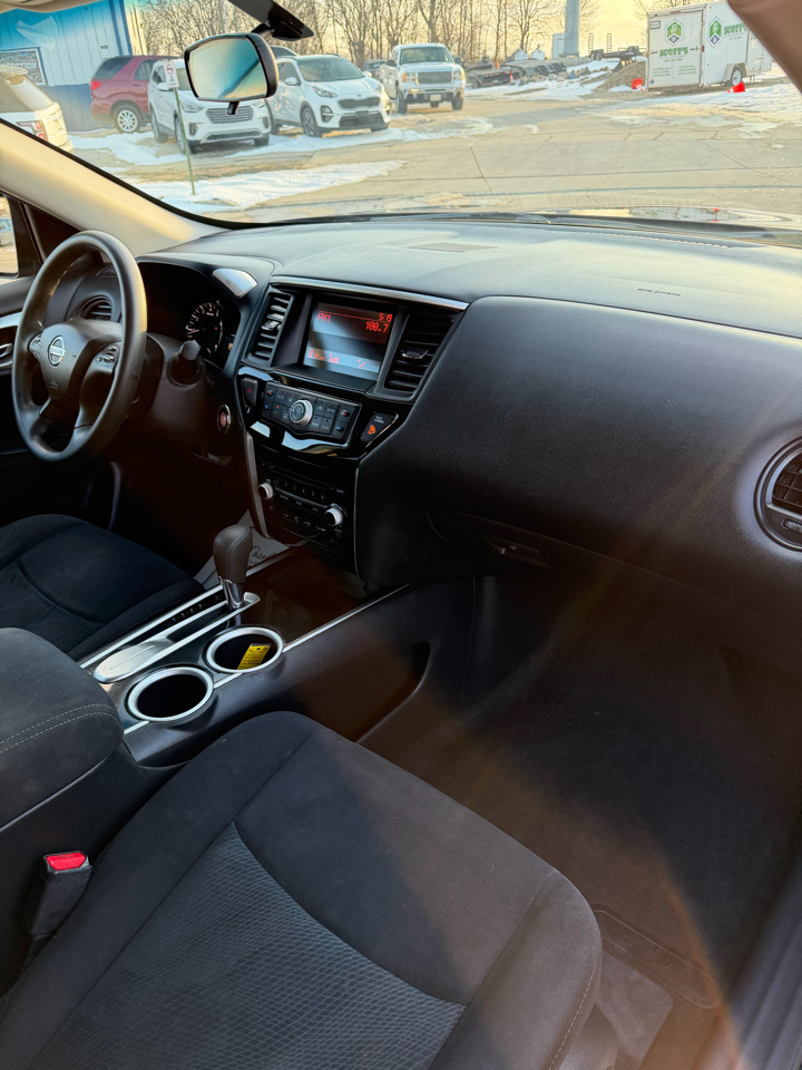 Nissan Pathfinder 2WD 4dr S 2013