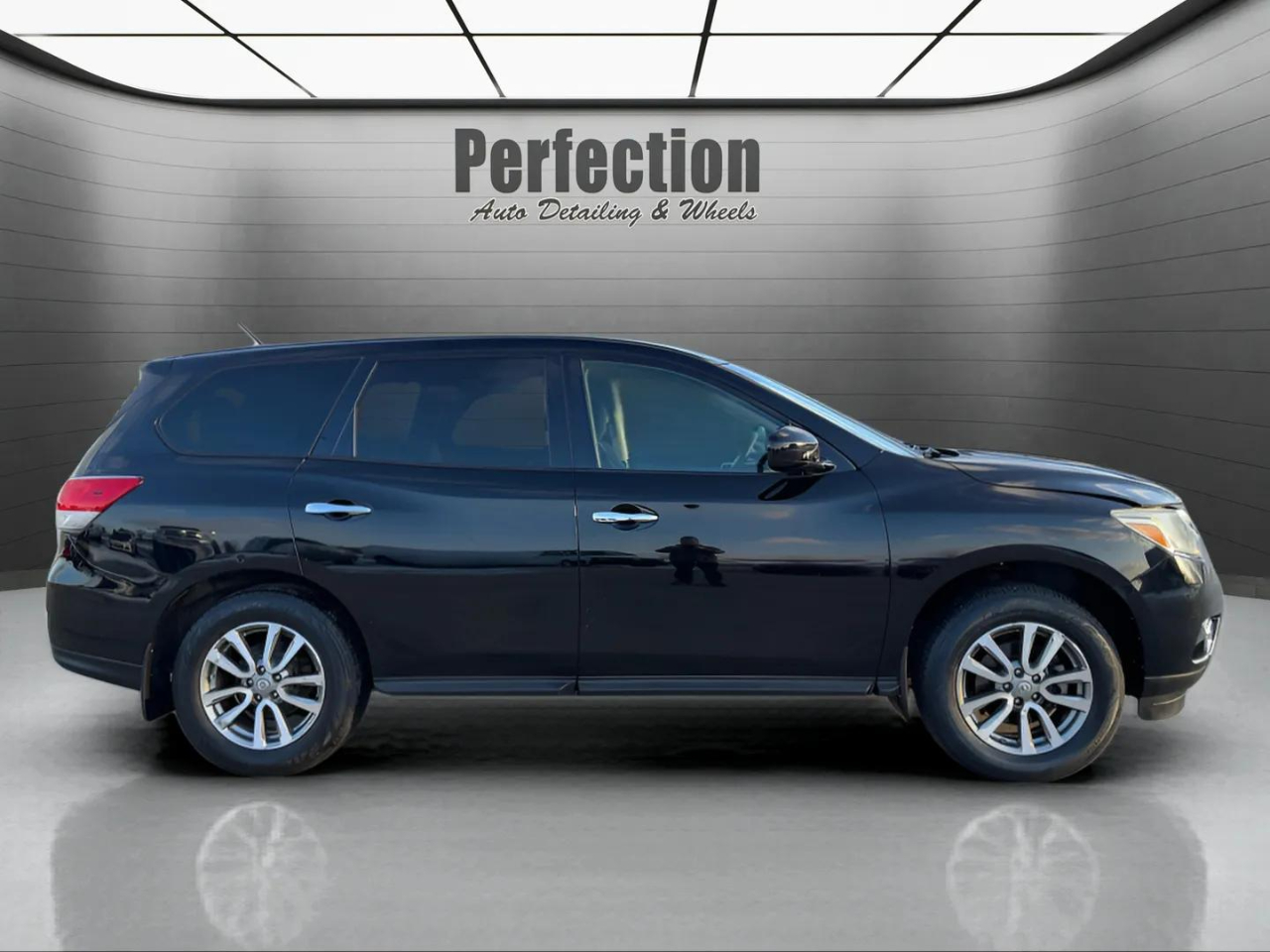 Nissan Pathfinder 2WD 4dr S 2013