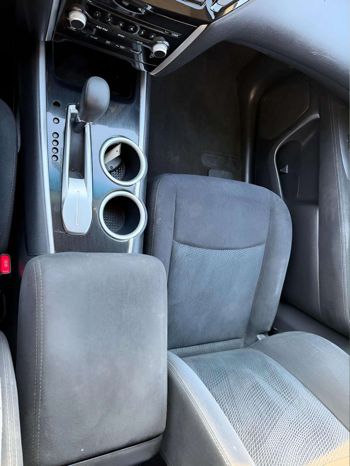 Nissan Pathfinder 2WD 4dr S 2013