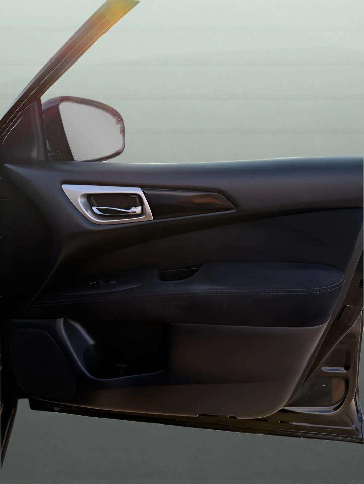 Nissan Pathfinder 2WD 4dr S 2013