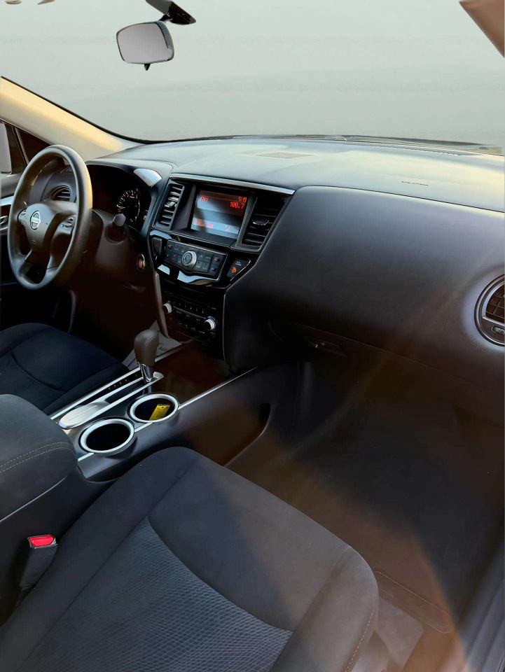 Nissan Pathfinder 2WD 4dr S 2013