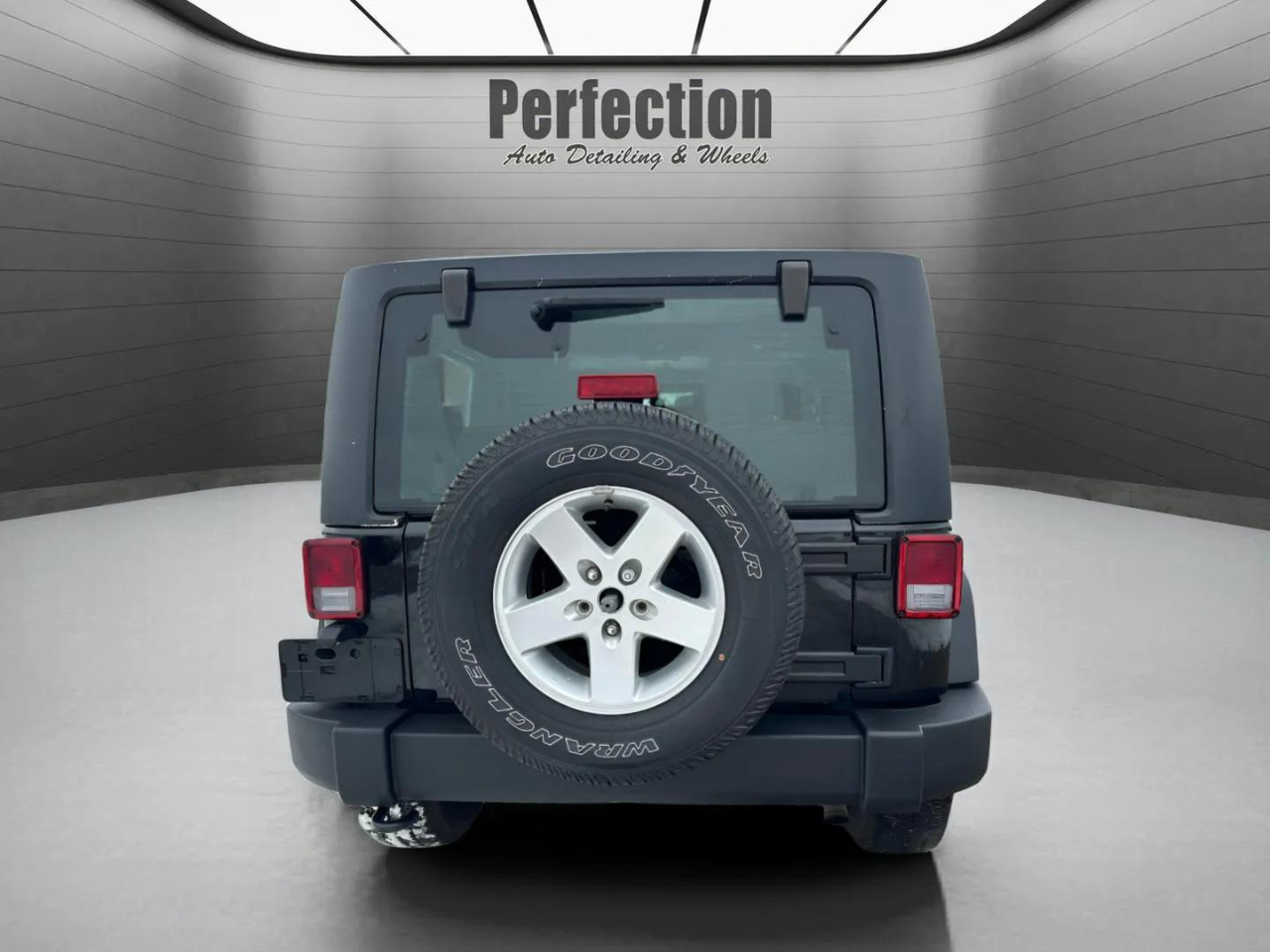 Jeep Wrangler 4WD 2dr Sport 2015