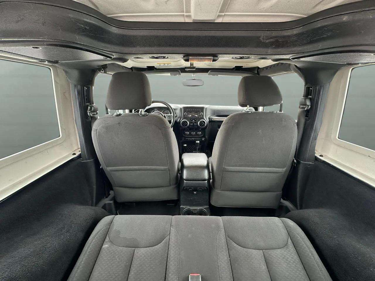 Jeep Wrangler 4WD 2dr Sport 2015