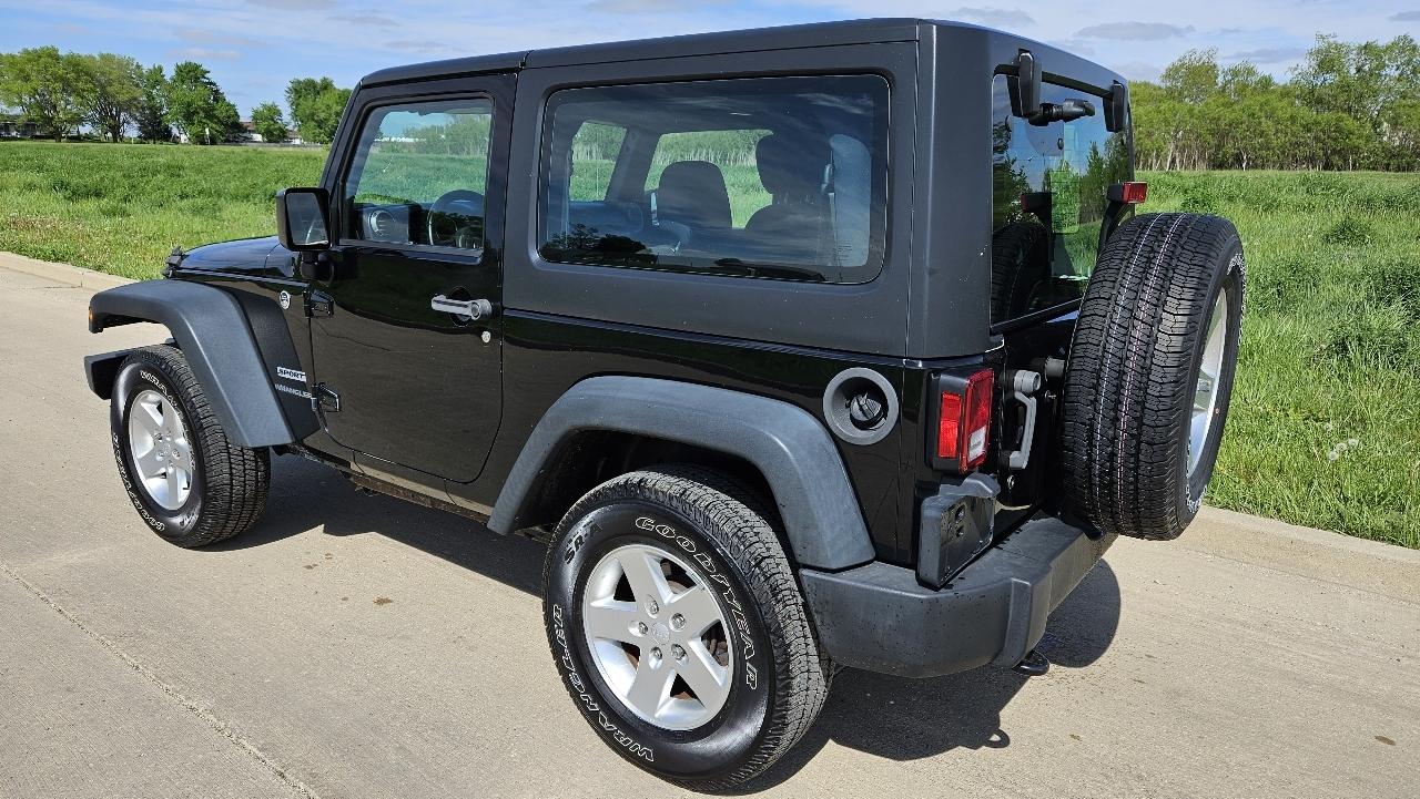 Jeep Wrangler 4WD 2dr Sport 2015